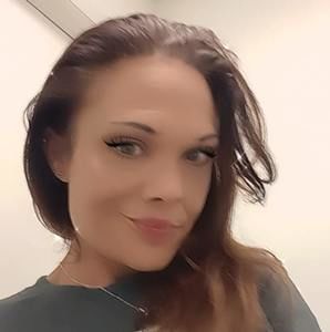 Meet your Posher, Stephie